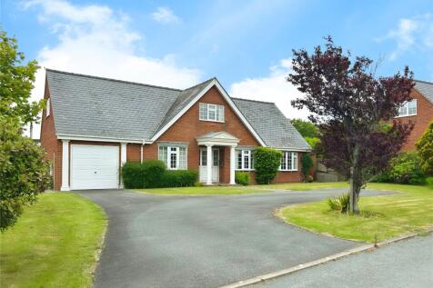 Bryn Y Paderau, Tywyn, Gwynedd, LL36 4 bed detached house for sale