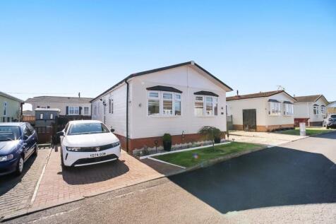2 bedroom park home for sale