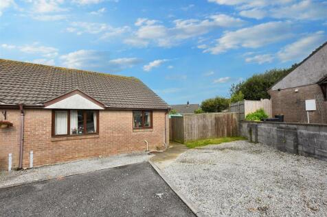 2 bedroom semi-detached bungalow for sale