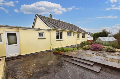 Albany Gardens, Redruth 3 bed detached bungalow for sale