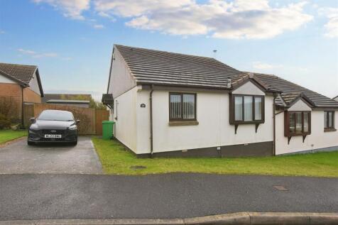 2 bedroom semi-detached bungalow for sale