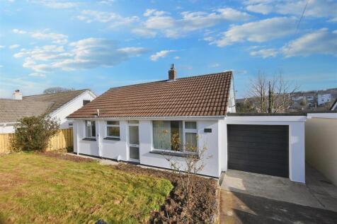 Gilly Fields, Redruth 2 bed detached bungalow for sale
