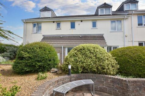 Church Walk, Redruth 2 bed maisonette for sale