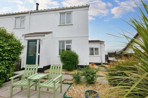 Ballard Close, Four Lanes 2 bed end of terrace house for sale