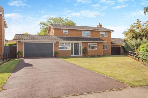 5 bedroom detached house for sale