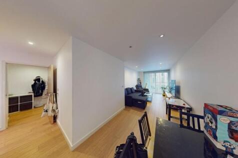3 Saffron Central Square, Croydon, CR0 2 bed apartment for sale