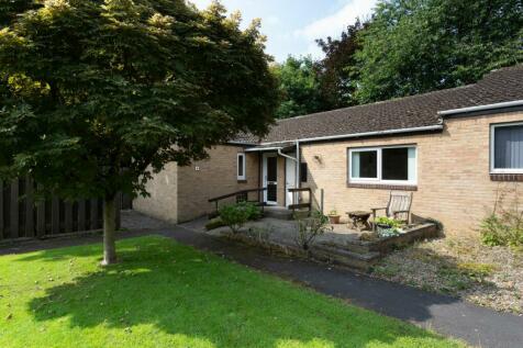 2 bedroom semi-detached bungalow for sale