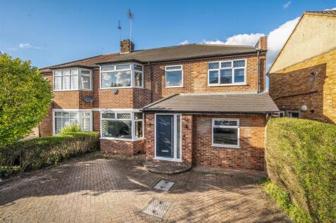 Kenilworth Drive, Borehamwood WD6 6 bed semi
