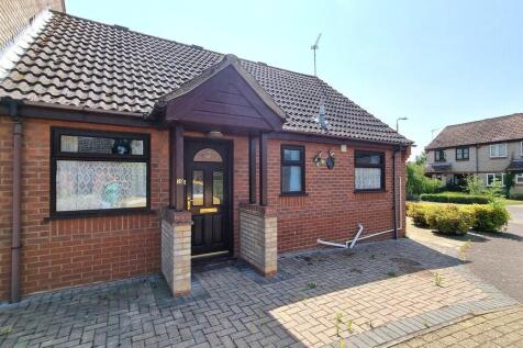 2 bedroom semi-detached bungalow for sale