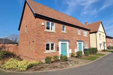 3 bedroom semi-detached house for sale