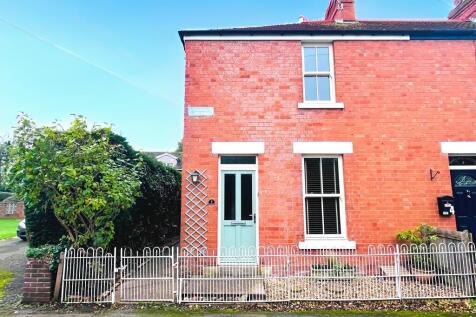 Manor Road, Lower Moor 3 bed end of terrace house for sale