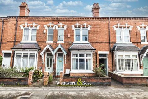 4 bedroom terraced house for sale