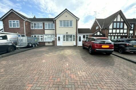 4 bedroom semi-detached house for sale