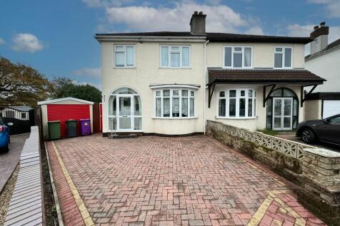 3 bedroom semi-detached house for sale