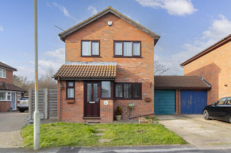 Priest Fields, Herne Bay, CT6 3 bed detached house for sale