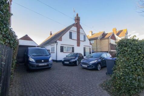 Station Road, Herne Bay, Kent, CT6 4 bed detached house for sale