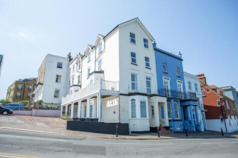 Sunny Mead Court, 4 Central Parade... 2 bed flat for sale