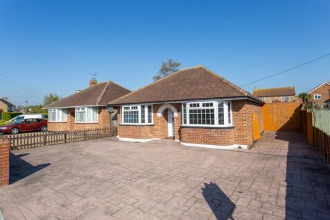 Hunters Forstal Road, Herne Bay... 2 bed bungalow for sale
