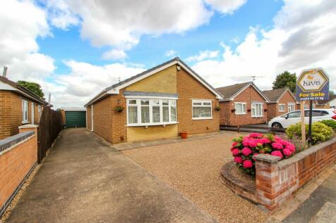 2 bedroom detached bungalow for sale