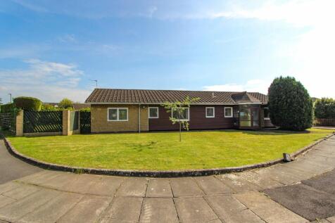 5 bedroom detached bungalow for sale