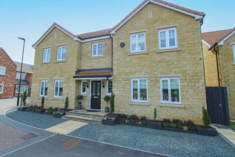 5 bedroom detached house for sale