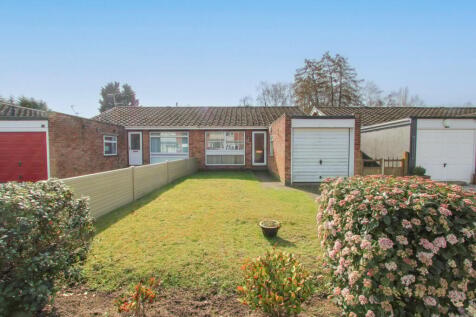 2 bedroom semi-detached bungalow for sale
