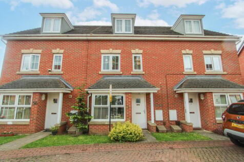4 bedroom town house for sale