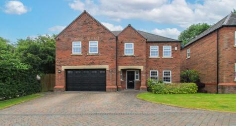5 bedroom detached house for sale
