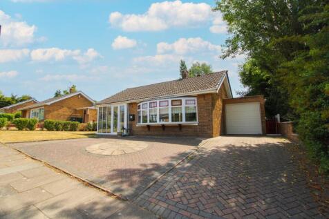 2 bedroom detached bungalow for sale
