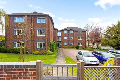 3 bedroom flat for sale