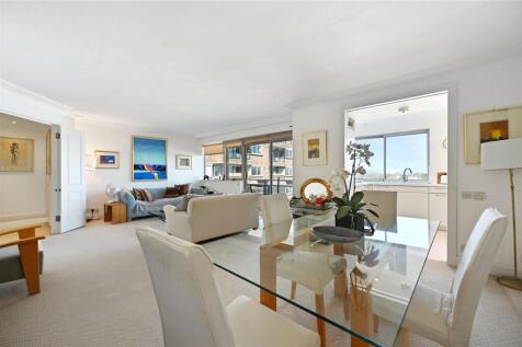 Campden Hill Road, Kensington... 1 bed apartment for sale