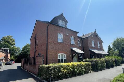 4 bedroom town house for sale
