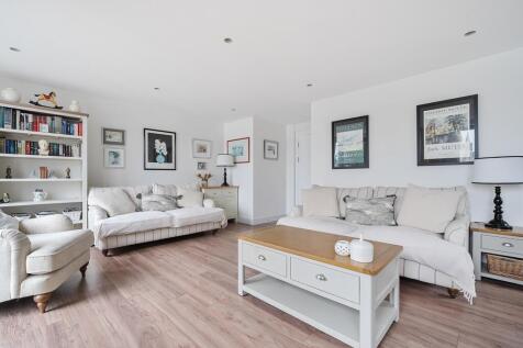 Infirmary Hill, Truro, TR1 2 bed flat for sale