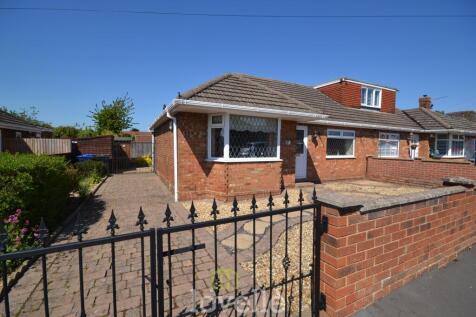 Stephen Crescent, Humberston DN36 2 bed semi