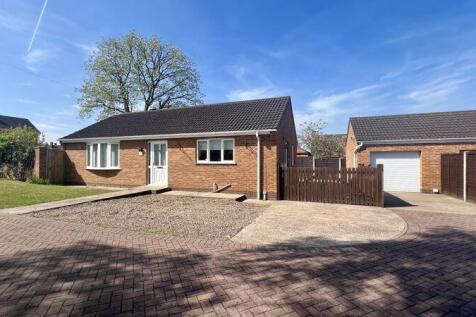 2 bedroom detached house for sale