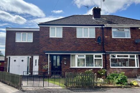 4 bedroom semi-detached house for sale