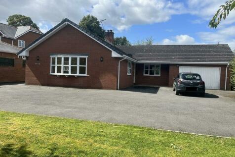 3 bedroom detached bungalow for sale