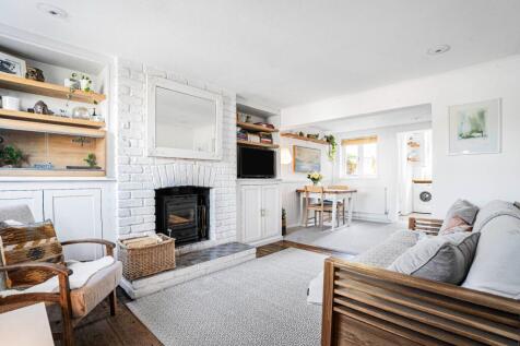 Bullens Green Lane, Colney Heath, AL4 2 bed terraced house for sale