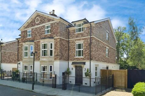Holland Park, Bramhall 4 bed house for sale