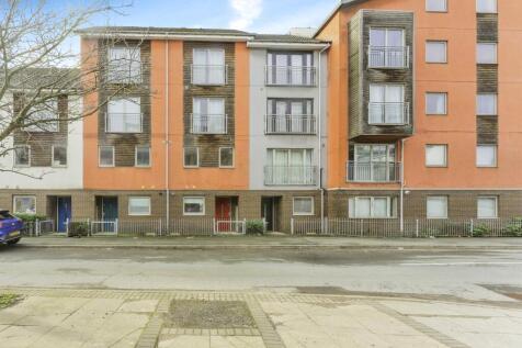 2 bedroom flat for sale