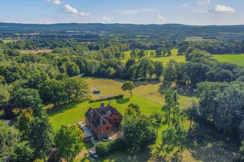 Cuckfield Road, Ansty 8 bed detached house for sale