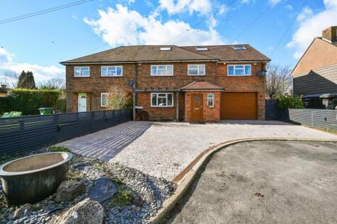 Chandlers Mead, Cooksbridge 5 bed semi