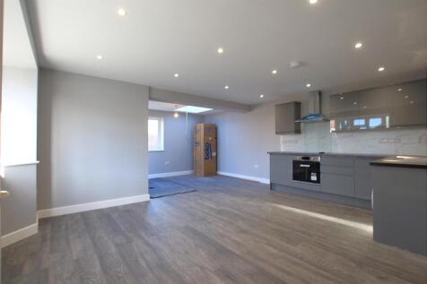 West Way, Heston TW5 2 bed detached house for sale