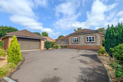 Monkmead Lane, West Chiltington 4 bed bungalow for sale