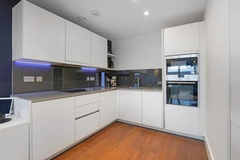 Upper Richmond Road, London 1 bed apartment for sale