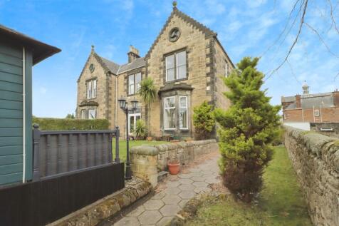 3 bedroom flat for sale