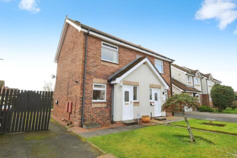 2 bedroom semi-detached house for sale
