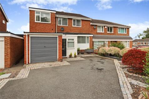 4 bedroom semi-detached house for sale