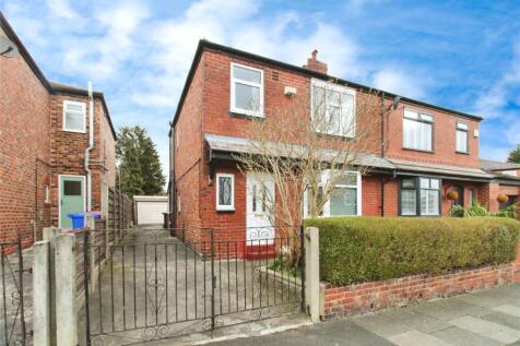 Clarence Road, Manchester M27 3 bed semi