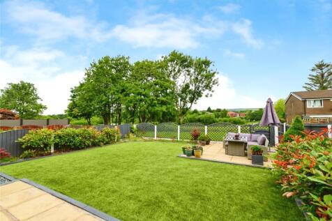 Heaton Avenue, Greater Manchester BL1 4 bed semi